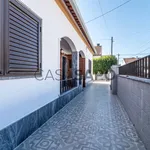 Alugar 1 quarto casa de 132 m² em Évora