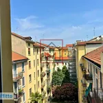 Rent 2 bedroom apartment of 90 m² in Milan