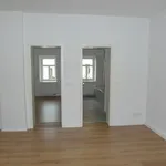 Frisch renovierte 3-Zimmer-Wohnung mit geräumiger Küche, neuem Bad m. Wanne & Dusche * sep. Eingang