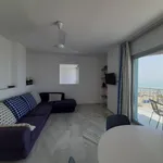 Alquiler vacacional en primera línea de playa.  VFT/MA/49044 Apartamento en Los Boliches Fuengirola