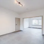 Maison de 450 m² avec 4 chambre(s) en location à Liège