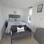 Rent 2 bedroom flat in New Forest