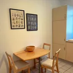 Miete 3 Schlafzimmer wohnung von 80 m² in Frankfurt am Main