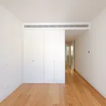 Rent 2 bedroom apartment of 136 m² in Lisboa