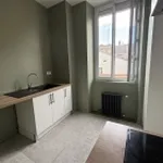 Appartement de 103 m² avec 4 chambre(s) en location à Valence