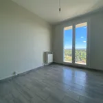 Appartement de 67 m² avec 3 chambre(s) en location à AVIGNON