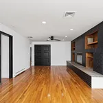 Rent 3 bedroom apartment in Jersey City