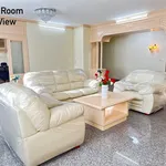 Rent 5 bedroom apartment of 270 m² in Krung Thep Maha Nakhon