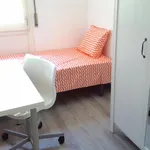 Rent 4 bedroom apartment in Barcelona