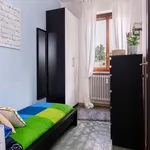 Rent a room of 144 m² in Milan