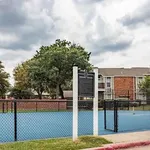 Rent 1 bedroom apartment in Dallas