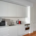 Rent 2 bedroom apartment of 811 m² in Lisbon