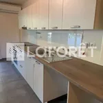 Rent 3 bedroom apartment of 65 m² in Marseille