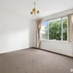 Rent 2 bedroom apartment in Oakleigh East