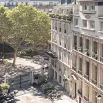 Appartement de 2045 m² avec 4 chambre(s) en location à Paris