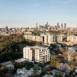 Rent 3 bedroom apartment in Toowong