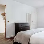 Appartement de 65 m² avec 2 chambre(s) en location à paris