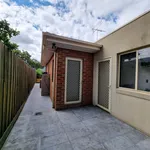 Rent 3 bedroom apartment in Melbourne