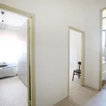 Rent 4 bedroom apartment in Modena