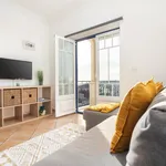 Rent 1 bedroom apartment of 40 m² in Porto