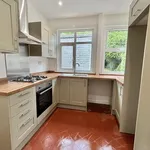 Rent 3 bedroom flat in West Midlands