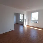 Appartement de 81 m² avec 4 chambre(s) en location à Poitiers