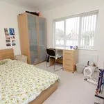 Rent 3 bedroom flat in West Midlands