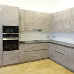 Miete 8 Schlafzimmer wohnung von 262 m² in Vienna