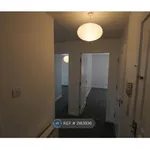 Rent 2 bedroom flat in Glasgow