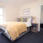 Rent 5 bedroom apartment in Wales