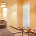 Rent 4 bedroom apartment in madrid