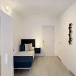 Rent a room of 100 m² in madrid