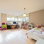 Maison de 1635 m² avec 4 chambre(s) en location à UCCLE