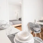 Rent 1 bedroom apartment of 603 m² in Stuttgart