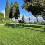 Rent 5 bedroom house of 650 m² in Florence