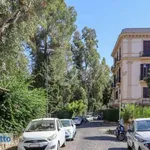 Affitto 3 camera appartamento di 75 m² in Naples