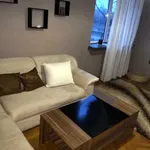 Rent 3 bedroom apartment of 100 m² in Център