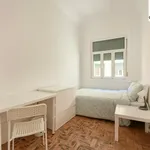 Rent 16 bedroom apartment in Lisbon