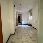 Affitto 10 camera appartamento di 212 m² in Catania