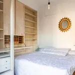 Rent a room of 120 m² in barcelona