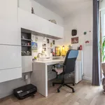 Rent 1 bedroom apartment of 92 m² in Paris