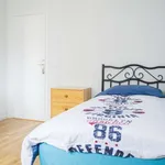 Rent a room of 300 m² in madrid