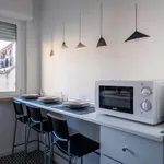 Rent 4 bedroom apartment in Lisbon