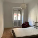 Rent 4 bedroom apartment in Lisbon