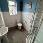 Rent 5 bedroom house in East Midlands