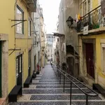 Rent 1 bedroom apartment of 50 m² in lisbon