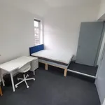 Rent 4 bedroom apartment in West Midlands