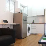 Rent 1 bedroom apartment of 55 m² in porto