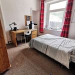 Rent 5 bedroom flat in Wales