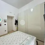 Affitto 3 camera appartamento di 55 m² in Naples